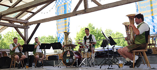 Live-Musik ab 18.00 Uhr bei "Sommer Dahoam" in Vaterstetten (©Foto: Martin Schmitz)